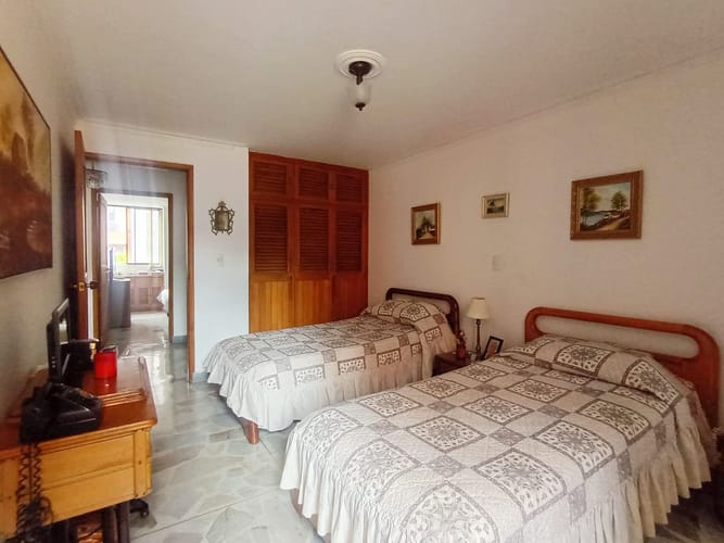 Apartamento de 3 alcobas en venta en Laureles, Medellín, 154 m² · foto 12 de 19