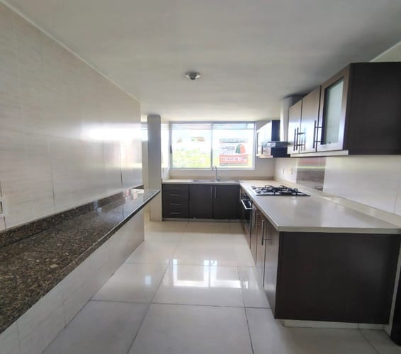 Apartamento de 3 alcobas en arriendo en Mediterrane, Floridablanca, 120 m² · foto 5 de 20