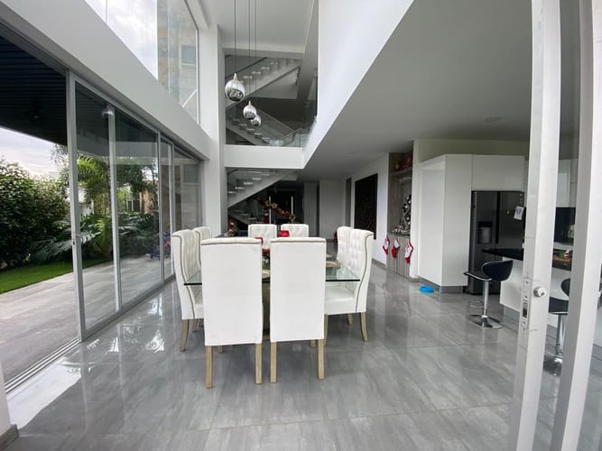 Casa de 4 alcobas en arriendo en Pance, Cali, 350 m² · foto 11 de 24