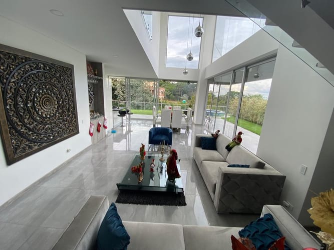 Casa de 4 alcobas en arriendo en Pance, Cali, 350 m² · foto 9 de 24