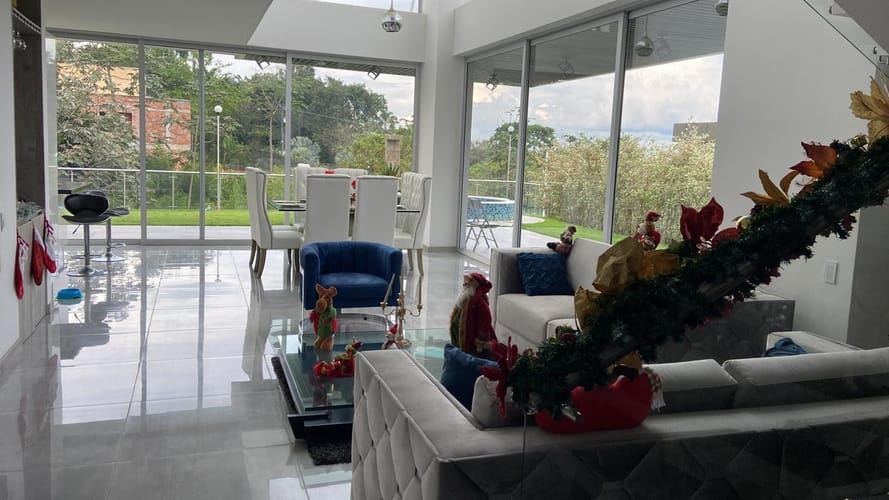 Casa de 4 alcobas en arriendo en Pance, Cali, 350 m² · foto 3 de 24