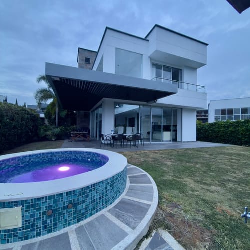 Casa de 4 alcobas en arriendo en Pance, Cali, 350 m² · foto 14 de 24