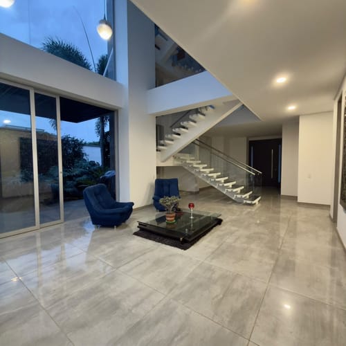 Casa de 4 alcobas en arriendo en Pance, Cali, 350 m² · foto 16 de 24