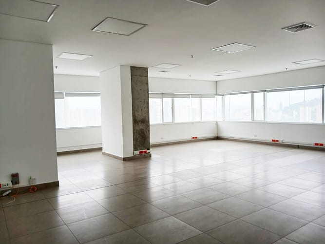Oficina en venta en El Poblado, Medellín, 92 m² · foto 7 de 9