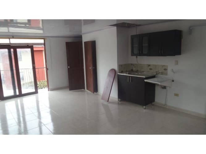 Edificio en venta en La Selva, Cali, 700 m² · foto 12 de 16