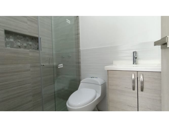 Casa de 6 alcobas en venta en Las Mercedes, Jamundí, 675 m² · foto 15 de 24