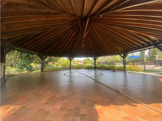 Casa de 4 alcobas en venta en Las Mercedes, Jamundí, 270 m² · foto 23 de 24