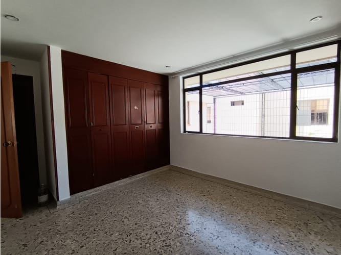 Casa de 5 alcobas en venta en El Ingenio, Cali, 350 m² · foto 5 de 16