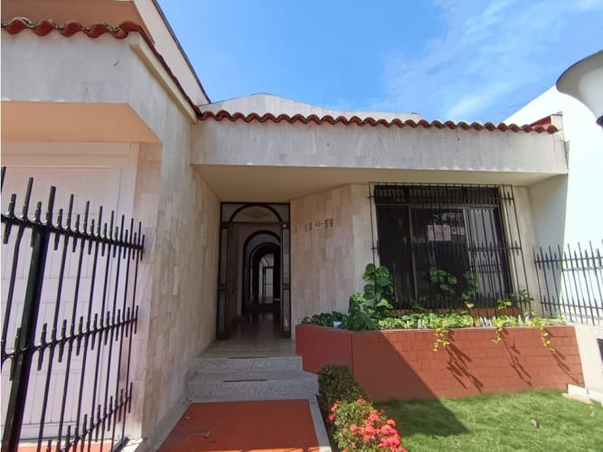 Casa de 5 alcobas en venta en El Ingenio, Cali, 350 m² · foto 7 de 16