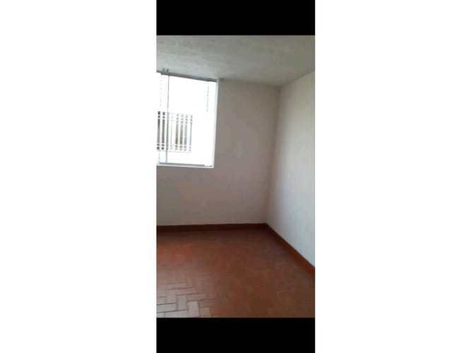 Apartamento de 3 alcobas en venta en Alfonso Lopez I Etapa, Cali, 60 m² · foto 2 de 24