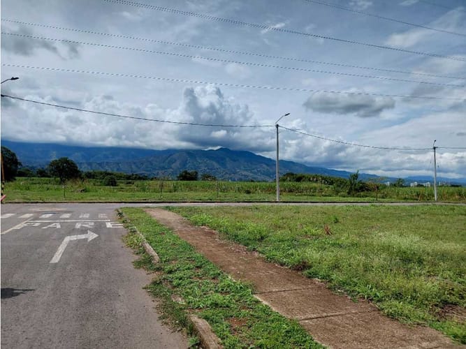 Lote en venta en Potrerito, Cali, 120 m² · foto 5 de 7