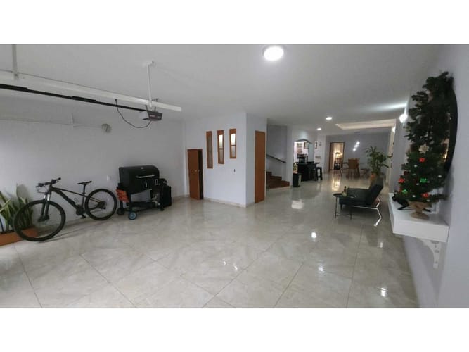 Casa de 4 alcobas en venta en Las Mercedes, Palmira, 340 m² · foto 4 de 24