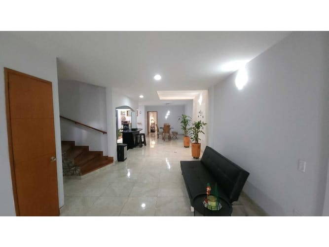 Casa de 4 alcobas en venta en Las Mercedes, Palmira, 340 m² · foto 5 de 24