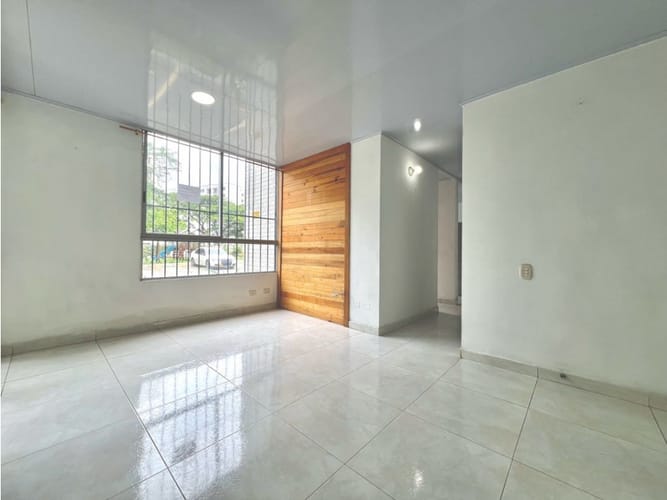 Apartamento de 3 alcobas en venta en Colinas Del Norte, Yumbo, 60 m² · foto 3 de 11