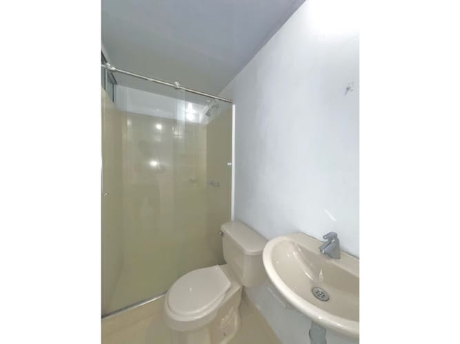 Apartamento de 3 alcobas en venta en Colinas Del Norte, Yumbo, 60 m² · foto 5 de 11