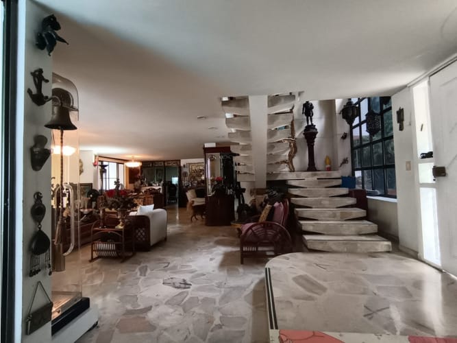 Casa de 4 alcobas en venta en Ciudad Jardin, Cali, 650 m² · foto 4 de 24