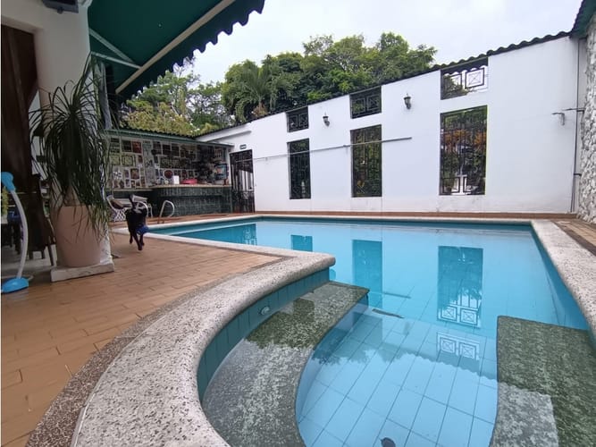 Casa de 4 alcobas en venta en Ciudad Jardin, Cali, 650 m² · foto 17 de 24