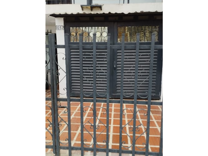 Casa de 11 alcobas en venta en Antonio Nariño, Cali, 300 m² · foto 5 de 24