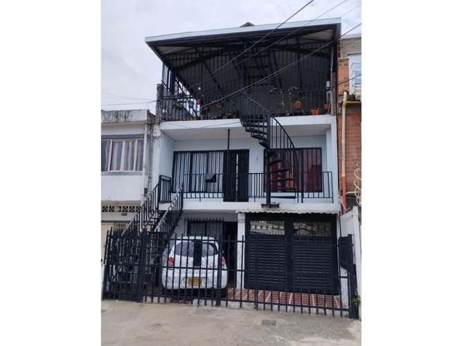 Casa de 11 alcobas en venta en Antonio Nariño, Cali, 300 m² · foto 7 de 24