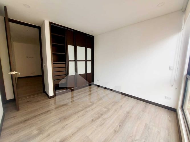 Apartamento de 3 alcobas en arriendo en Chicó Navarra, Bogotá, 135 m² · foto 16 de 23