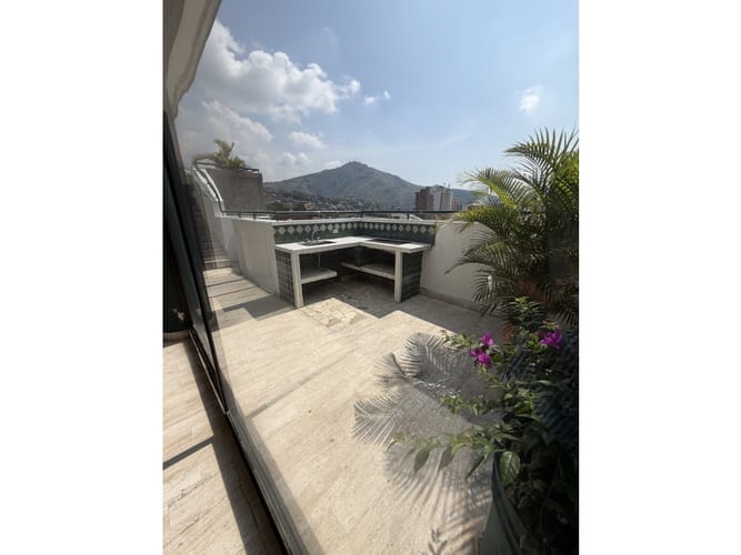 Apartamento de 3 alcobas en venta en Santa Teresita, Cali, 240 m² · foto 4 de 24