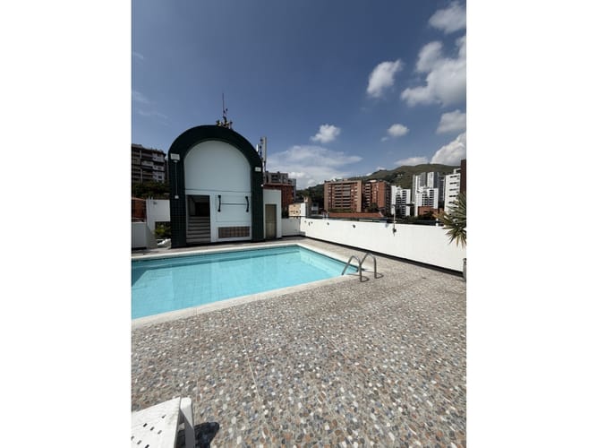 Apartamento de 3 alcobas en venta en Santa Teresita, Cali, 240 m² · foto 8 de 24