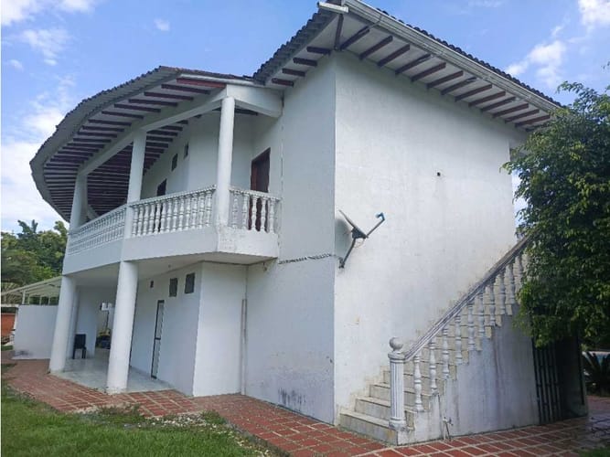 Casa de 9 alcobas en venta en La Morada, Jamundí, 1000 m² · foto 8 de 24