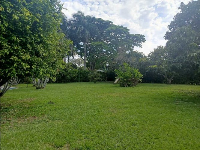 Casa de 9 alcobas en venta en La Morada, Jamundí, 1000 m² · foto 9 de 24