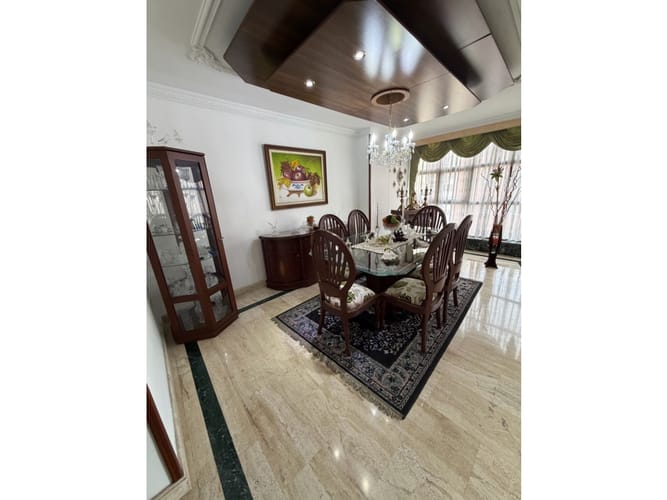Apartamento de 3 alcobas en venta en Santa Teresita, Cali, 240 m² · foto 20 de 24