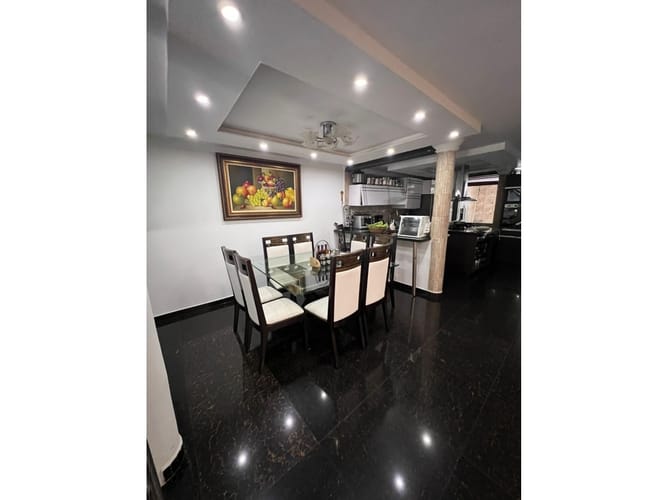 Casa de 8 alcobas en venta en Altos De Menga, Cali, 575 m² · foto 5 de 24