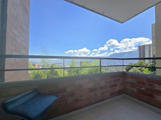 Apartamento de 3 alcobas en venta en Belén, Medellín, 68 m² · foto 15 de 16