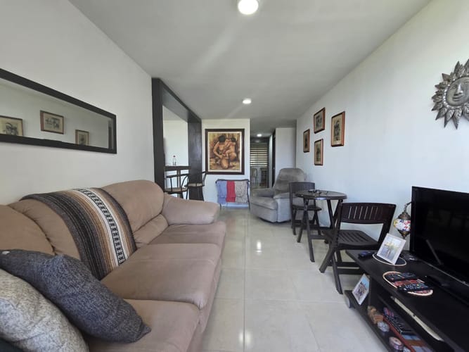 Apartamento de 3 alcobas en venta en Belén, Medellín, 68 m² · foto 2 de 16