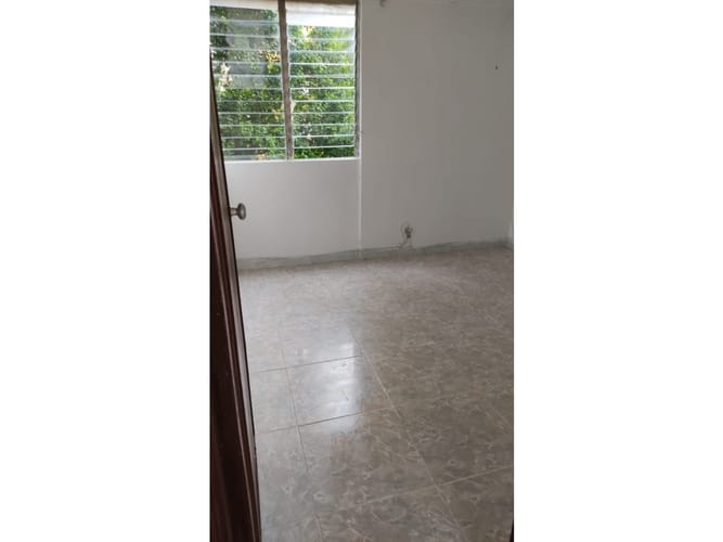 Apartamento de 3 alcobas en venta en Napoles, Cali, 60 m² · foto 3 de 9