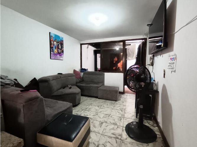 Casa de 3 alcobas en venta en San Pedro, Cali, 100 m² · foto 5 de 8