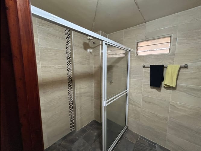 Casa de 6 alcobas en venta en Ciudad Cordoba, Cali, 372 m² · foto 8 de 11