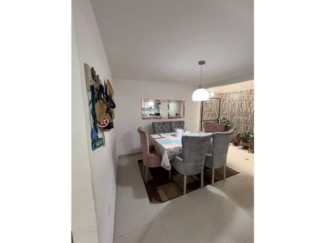 Casa de 5 alcobas en venta en Cn. Arbore Country Club, Jamundí, 230 m² · foto 4 de 24