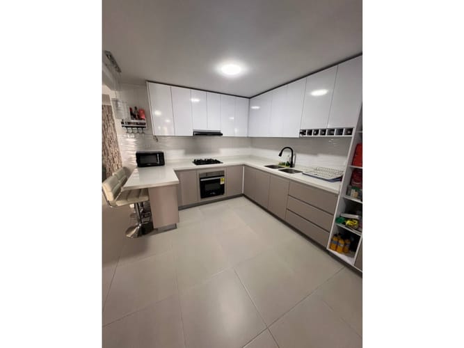 Casa de 5 alcobas en venta en Cn. Arbore Country Club, Jamundí, 230 m² · foto 7 de 24