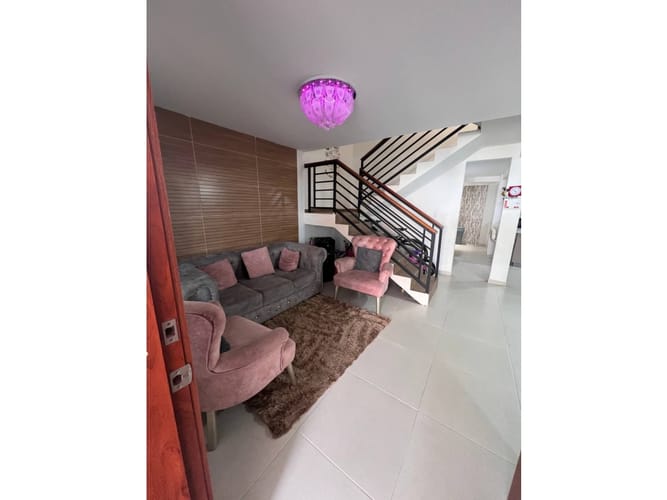 Casa de 5 alcobas en venta en Cn. Arbore Country Club, Jamundí, 230 m² · foto 11 de 24