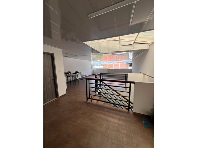 Casa de 5 alcobas en venta en Cn. Arbore Country Club, Jamundí, 230 m² · foto 16 de 24