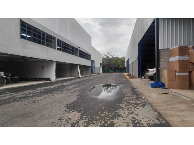Bodega en venta en Sameco, Yumbo, 530 m² · foto 11 de 24