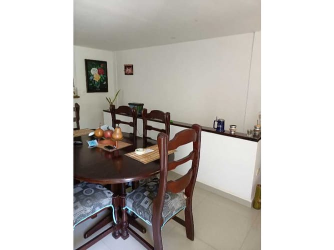Casa de 8 alcobas en venta en San Isidro, Cali, 350 m² · foto 2 de 21