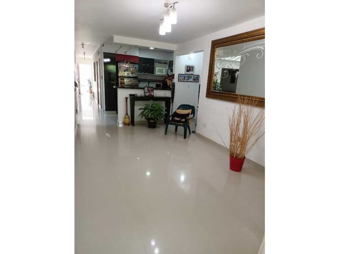 Casa de 8 alcobas en venta en San Isidro, Cali, 350 m² · foto 4 de 21