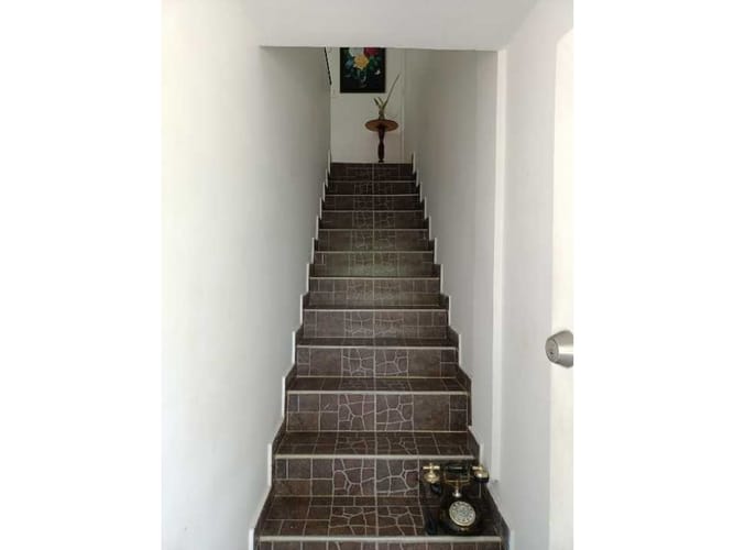 Casa de 8 alcobas en venta en San Isidro, Cali, 350 m² · foto 7 de 21
