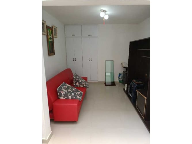 Casa de 8 alcobas en venta en San Isidro, Cali, 350 m² · foto 9 de 21