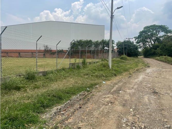 Lote en venta en Zona Industrial, Yumbo, 16696 m² · foto 4 de 10