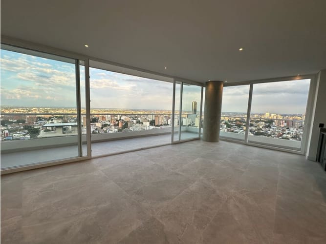 Apartamento de 3 alcobas en venta en Santa Monica, Cali, 179 m² · foto 2 de 16