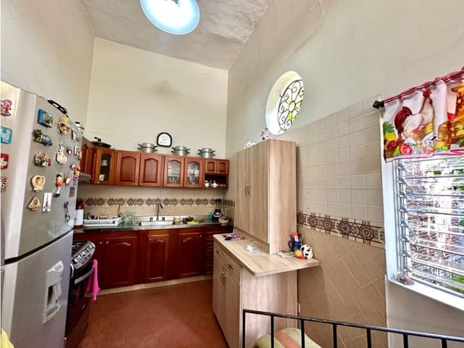 Casa de 4 alcobas en venta en San Antonio, Cali, 142 m² · foto 2 de 13