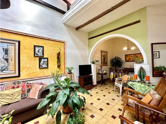 Casa de 4 alcobas en venta en San Antonio, Cali, 142 m² · foto 4 de 13