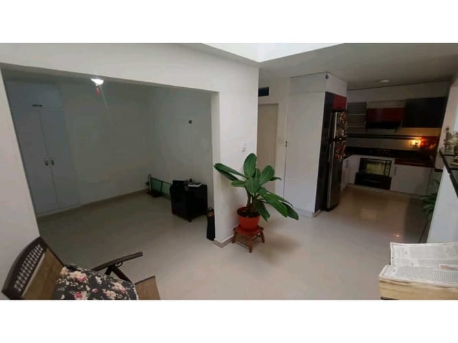 Casa de 7 alcobas en venta en Cr. Los Naranjos, Jamundí, 480 m² · foto 3 de 24