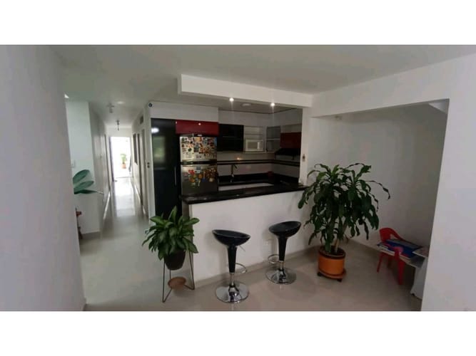 Casa de 7 alcobas en venta en Cr. Los Naranjos, Jamundí, 480 m² · foto 5 de 24